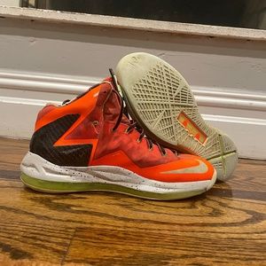 Lebron X Elite "Total Crimson" Size 8.5